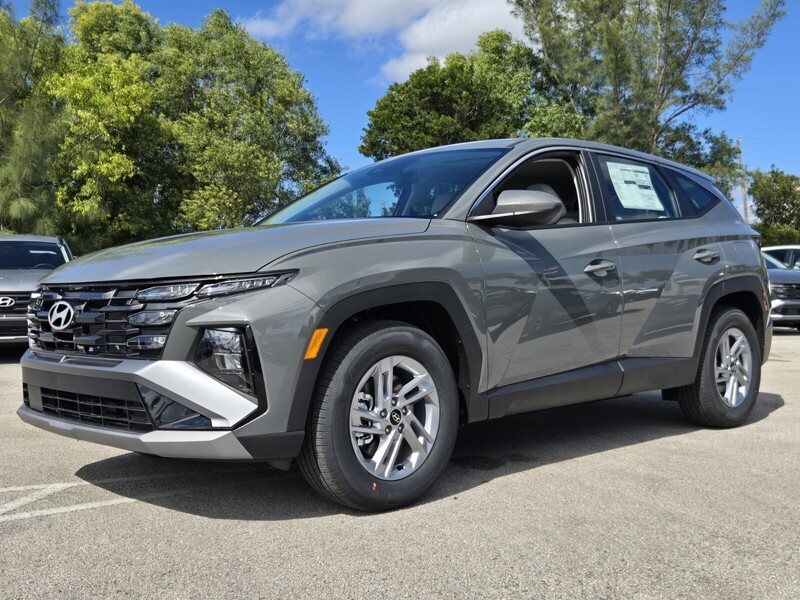 New 2026 HYUNDAI TUCSON SE FWD in DAVIE, FLORIDA