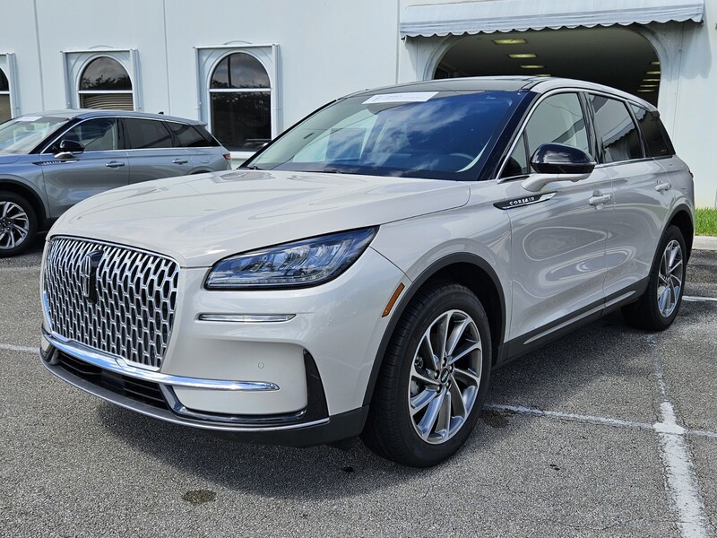 Used 2023 LINCOLN CORSAIR STANDARD FWD in PEMBROKE PINES, FLORIDA