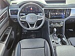 Used 2022 Volkswagen Atlas Cross Sport 3.6L V6 SEL R-LINE in FT. PIERCE, FLORIDA (Photo 16)