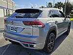 Used 2022 Volkswagen Atlas Cross Sport 3.6L V6 SEL R-LINE in FT. PIERCE, FLORIDA (Photo 5)