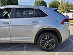 Used 2022 Volkswagen Atlas Cross Sport 3.6L V6 SEL R-LINE in FT. PIERCE, FLORIDA (Photo 8)