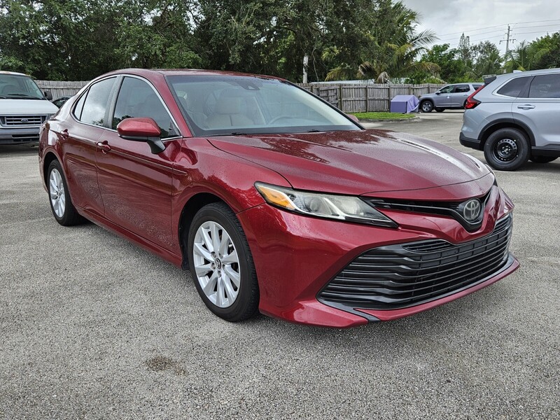 Used 2018 TOYOTA CAMRY LE in FT. PIERCE, FLORIDA