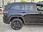 Used 2023 JEEP GRAND CHEROKEE ALTITUDE in FT. PIERCE, FLORIDA (Photo 4)