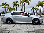 Used 2020 TOYOTA CAMRY SE in FT. PIERCE, FLORIDA (Photo 3)