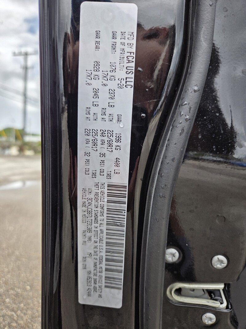 Used 2020 JEEP COMPASS LATITUDE W/SUN/SAFETY PKG in FT. PIERCE, FLORIDA