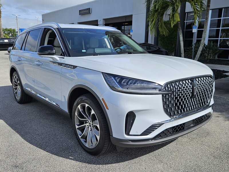 Used 2025 LINCOLN AVIATOR RESERVE in FT. PIERCE, FLORIDA
