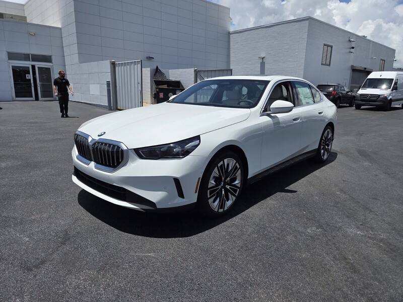 New 2027 BMW 5 SERIES 530I in FT. PIERCE, FLORIDA