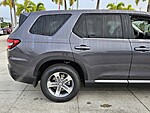 New 2025 Honda Pilot EX-L in FT. PIERCE, FLORIDA (Photo 4)
