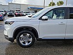 New 2025 Honda Pilot EX-L in FT. PIERCE, FLORIDA (Photo 8)
