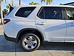 New 2025 Honda Pilot EX-L in FT. PIERCE, FLORIDA (Photo 4)