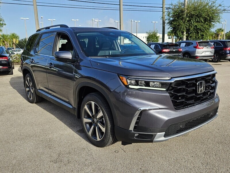New 2025 Honda Pilot TOURING in FT. PIERCE, FLORIDA