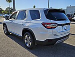 New 2025 Honda Pilot EX-L in FT. PIERCE, FLORIDA (Photo 6)