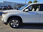 New 2025 Honda Pilot EX-L in FT. PIERCE, FLORIDA (Photo 9)
