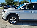 New 2025 Honda Pilot EX-L in FT. PIERCE, FLORIDA (Photo 9)