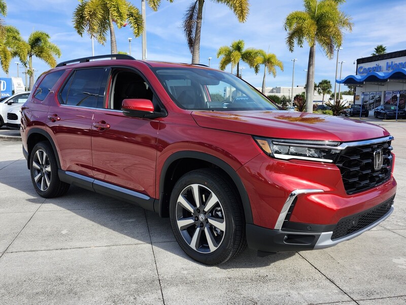 New 2025 Honda Pilot TOURING in FT. PIERCE, FLORIDA