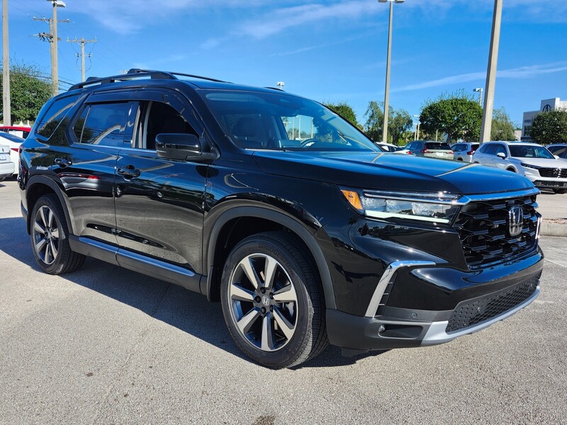 New 2025 Honda Pilot TOURING in FT. PIERCE, FLORIDA