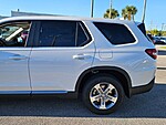 New 2025 Honda Pilot EX-L in FT. PIERCE, FLORIDA (Photo 7)