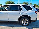 New 2025 Honda Pilot EX-L in FT. PIERCE, FLORIDA (Photo 8)