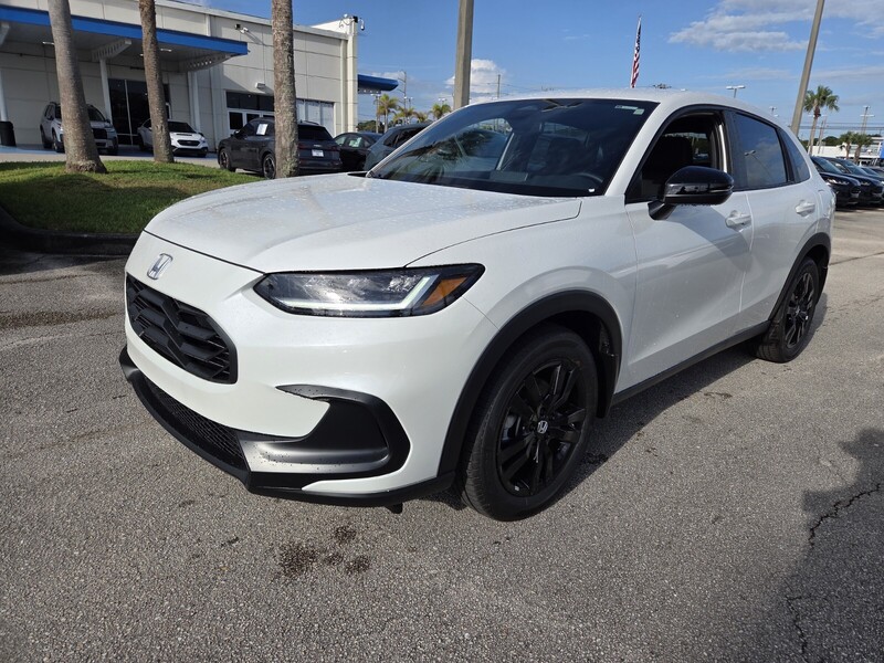 New 2027 Honda HR-V SPORT in FT. PIERCE, FLORIDA