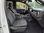 Used 2025 CHEVROLET COLORADO 4WD CREW CAB Z71 in ORANGE PARK, FLORIDA (Photo 24)