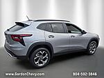 Used 2025 CHEVROLET TRAX FWD 4DR LT in ORANGE PARK, FLORIDA (Photo 6)