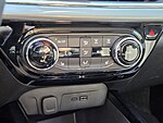 Used 2025 CHEVROLET TRAX FWD 4DR LT in ORANGE PARK, FLORIDA (Photo 32)
