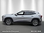 Used 2025 CHEVROLET TRAX FWD 4DR LT in ORANGE PARK, FLORIDA (Photo 2)