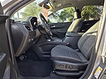 Used 2024 CHEVROLET EQUINOX FWD 4DR LT W/1LT in ORANGE PARK, FLORIDA (Photo 12)