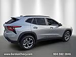 Used 2025 CHEVROLET TRAX FWD 4DR LT in ORANGE PARK, FLORIDA (Photo 6)