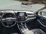 Used 2021 TOYOTA HIGHLANDER XLE in JACKSONVILLE, FLORIDA (Photo 13)