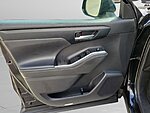 Used 2021 TOYOTA HIGHLANDER XLE in JACKSONVILLE, FLORIDA (Photo 28)