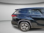 Used 2021 TOYOTA HIGHLANDER XLE in JACKSONVILLE, FLORIDA (Photo 29)