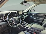 Used 2023 TOYOTA HIGHLANDER XLE in JACKSONVILLE, FLORIDA (Photo 21)