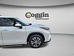 Used 2023 TOYOTA HIGHLANDER XLE in JACKSONVILLE, FLORIDA (Photo 30)