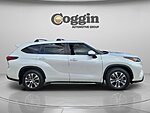 Used 2023 TOYOTA HIGHLANDER XLE in JACKSONVILLE, FLORIDA (Photo 4)