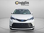 Used 2025 TOYOTA SIENNA XLE in JACKSONVILLE, FLORIDA (Photo 5)