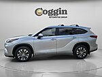 Used 2023 TOYOTA HIGHLANDER XLE in JACKSONVILLE, FLORIDA (Photo 2)