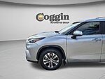 Used 2023 TOYOTA HIGHLANDER XLE in JACKSONVILLE, FLORIDA (Photo 32)