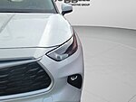 Used 2024 TOYOTA HIGHLANDER XLE in JACKSONVILLE, FLORIDA (Photo 8)