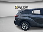 Used 2023 TOYOTA HIGHLANDER LE in JACKSONVILLE, FLORIDA (Photo 14)