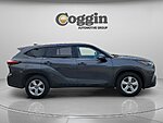 Used 2023 TOYOTA HIGHLANDER LE in JACKSONVILLE, FLORIDA (Photo 5)