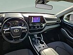 Used 2023 TOYOTA HIGHLANDER LE in JACKSONVILLE, FLORIDA (Photo 16)