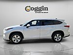 Used 2023 TOYOTA HIGHLANDER LE in JACKSONVILLE, FLORIDA (Photo 2)