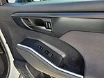 Used 2023 TOYOTA HIGHLANDER LE in JACKSONVILLE, FLORIDA (Photo 9)