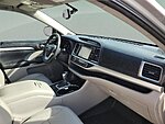 Used 2014 TOYOTA HIGHLANDER XLE V6 in JACKSONVILLE, FLORIDA (Photo 8)