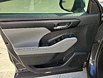 Used 2025 TOYOTA HIGHLANDER XLE in JACKSONVILLE, FLORIDA (Photo 10)