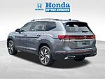 Used 2025 Volkswagen Atlas 2.0T SE W/TECHNOLOGY in JACKSONVILLE, FLORIDA (Photo 3)