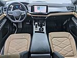 Used 2024 Volkswagen Atlas Cross Sport 2.0T SE W/TECHNOLOGY in JACKSONVILLE, FLORIDA (Photo 16)