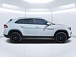 Used 2024 Volkswagen Atlas Cross Sport 2.0T SE W/TECHNOLOGY in JACKSONVILLE, FLORIDA (Photo 2)