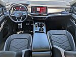 Used 2024 Volkswagen Atlas 2.0T PEAK EDITION SE W/TECHNOLOGY in JACKSONVILLE, FLORIDA (Photo 19)